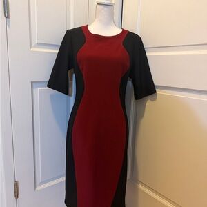 Bisou Bisou Black and Burgundy Colorblock Midi Dress
